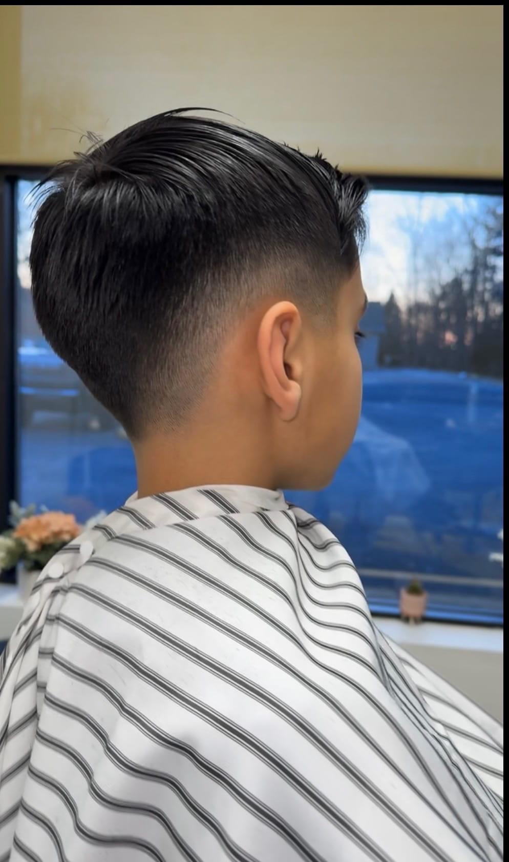 Kid haircut side profile with modern style